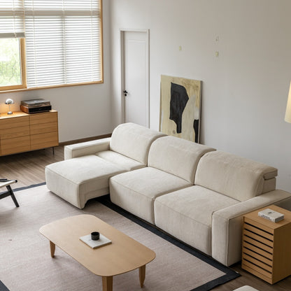 布地張りで快適なモダンソファ