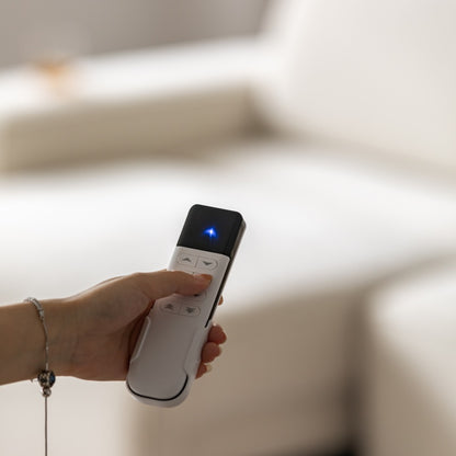 布地張りで快適なモダンソファ