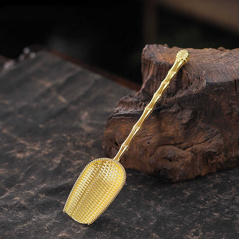 Golden teaspoon