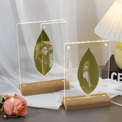 Leaf carved transparent photo frame