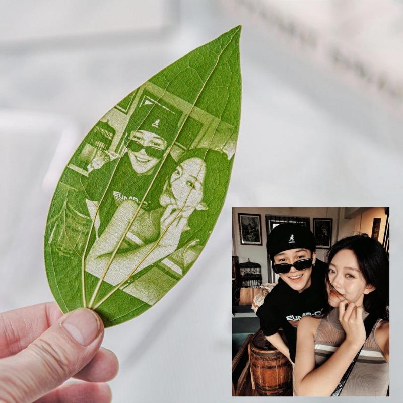 Leaf carving curved photo frame