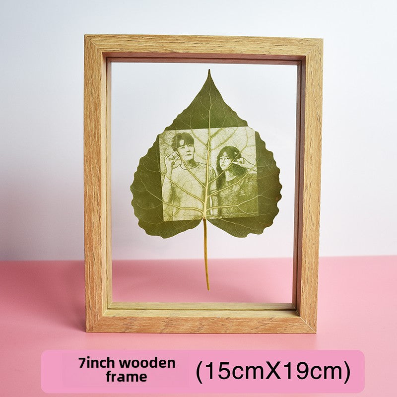 Leaf carving photo customization